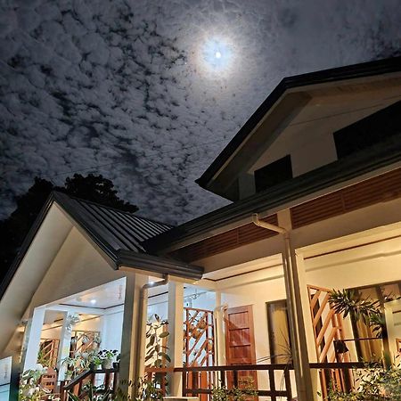 Bella Vita Guest House Coron Exterior foto